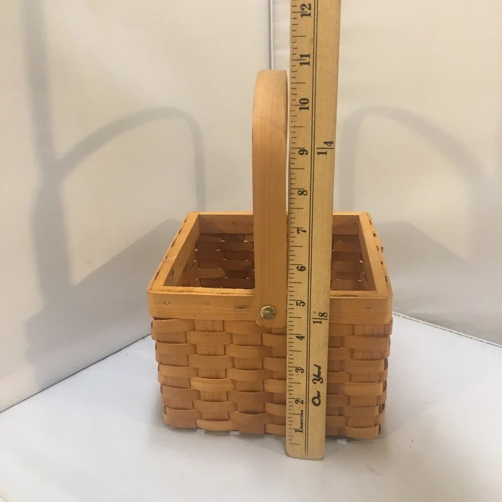 Woven Wood Basket Unisex OS Brown Square Rustic Storage Handle Cottagecore